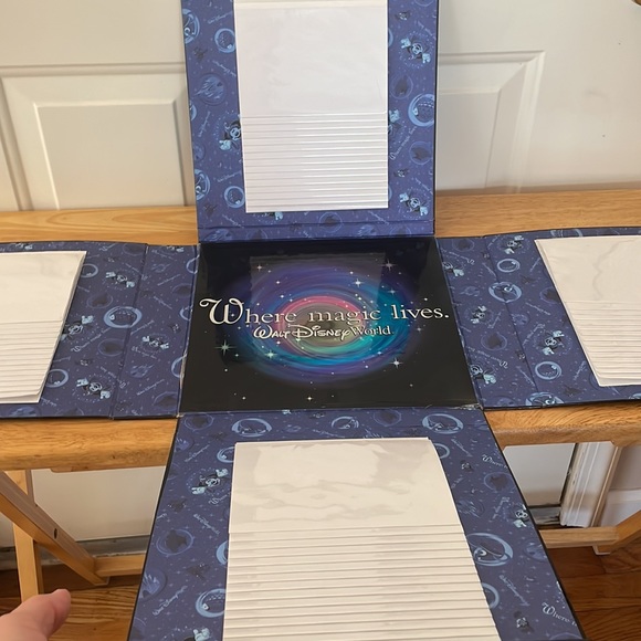 Walt Disney World Where Magic Lives Photo Album. GUC - Picture 11 of 17